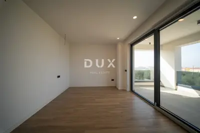 Villa 243 m², Poreč - Meerblick und beheizter Pool - 8