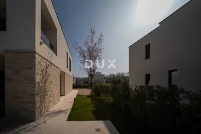 Villa 243 m², Poreč - Meerblick und beheizter Pool - 2