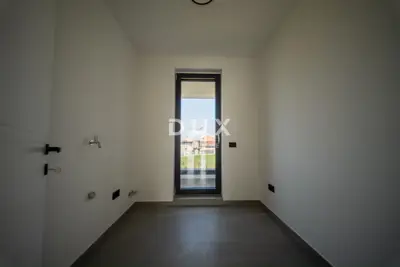 Villa 243 m², Poreč - Meerblick und beheizter Pool - 12