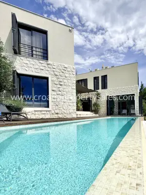 Vila 200 m², Omiš - pogled na more i bazen - 8