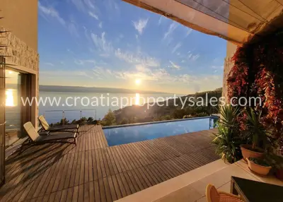 Vila 200 m², Omiš - pogled na more i bazen - 2