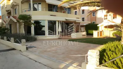 Apartman 216 m², Privlaka - prvi red do mora - 5