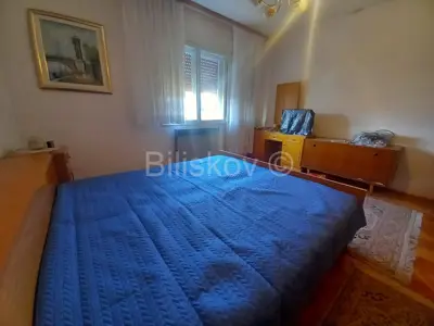 Doppelhaushälfte 200 m², Črnomerec, große Terrasse und Garten - 7