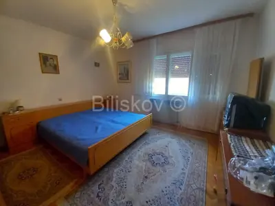 Dvojna kuća 200 m², Črnomerec, velika terasa i vrt - 8