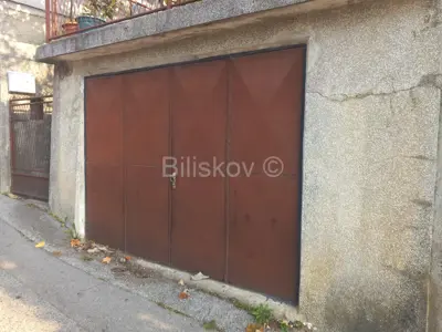 Dvojna kuća 200 m², Črnomerec, velika terasa i vrt - 17