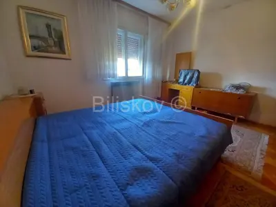 Dvojna kuća 200 m², Črnomerec, velika terasa i vrt - 7