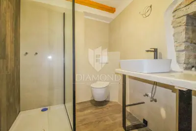 Stone house 170 m², Oprtalj surroundings - open view - 8