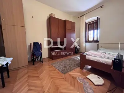 RIJEKA, KRNJEVO - Samostojeća kuća, pogled more, parking mjesto, vrt - 13