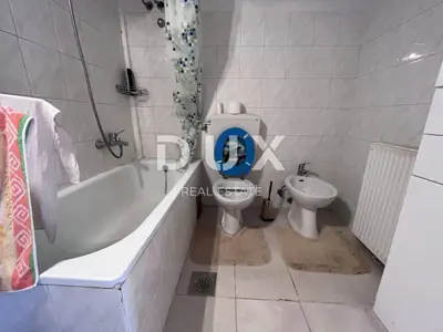 RIJEKA, KRNJEVO - Samostojeća kuća, pogled more, parking mjesto, vrt - 8