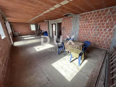 RIJEKA, KRNJEVO - Samostojeća kuća, pogled more, parking mjesto, vrt - 21