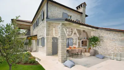 Villa 297 m², Ladići near Kanfanar - pool and terrace - 17