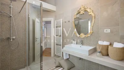 Villa 297 m², Ladići near Kanfanar - pool and terrace - 9
