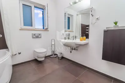 Haus zum Kauf in Kanfanar, 280 m² - 12