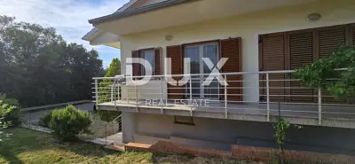 Haus 230 m², Barban - Blick auf Učka und zwei Etagen - 8