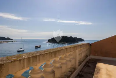 Stan 64 m², Rovinj centar - terasa i pogled na otočje - 2