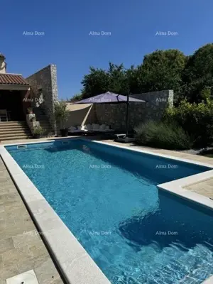 Kamena kuća u Raši, pogled na more i mirna lokacija