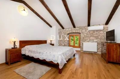 House 200 m², Labin - pool and sauna - 13