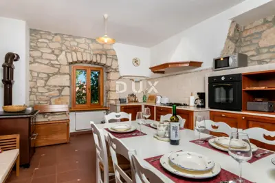 House 200 m², Labin - pool and sauna - 11