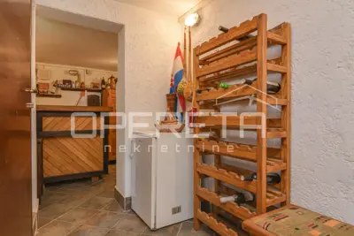 PRODAJA, KUĆA ZA ODMOR OD 103 m² + AUTOHTONA HRASTOVA KUĆA NA PARCELI OD 694 m² - 19