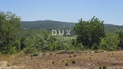 Građevinsko zemljište, Labin - otvoren pogled na grad i brežuljke - 4