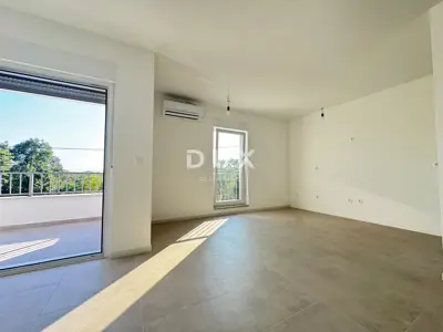 Wohnung 65 m², Drenova - große überdachte Terrasse - 3