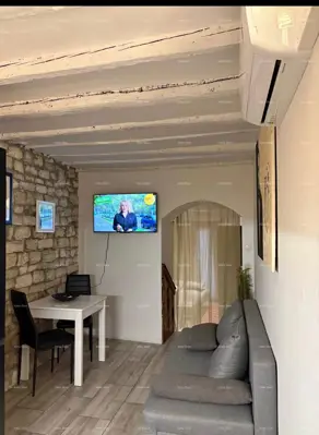 Prodaja- renoviran stan u staroj jezgri grada, Rovinj!