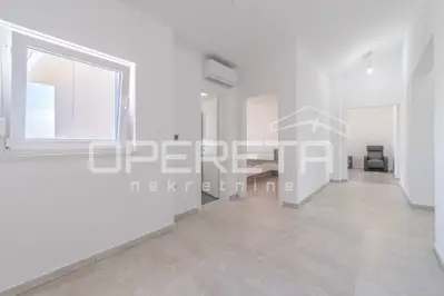 Stan, Fažana - 2 spavaće sobe, 2 kupaonice i terasa