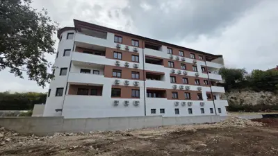 Luksuzni stan u blizini centra, pula stan 3-5 - 9