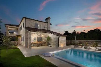 Villa 297 m², Ladići bei Kanfanar, Pool und Meerblick - 19