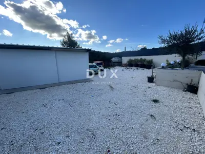 Građevinsko zemljište, Bilice - blizu Šibenika, ravno i ograđeno - 5