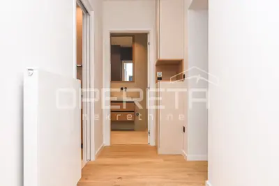 Stan 70 m², Britanac, potpuno obnovljen u Kozarčevoj - 13