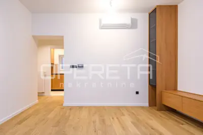 Stan 70 m², Britanac, potpuno obnovljen u Kozarčevoj - 3