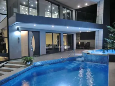 Vila 758 m², Opatija - Centar, bazen i pogled na more - 9