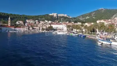Vila 300 m², Hvar - prvi red do mora