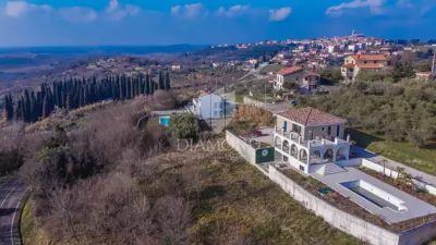 House 384 m², Buje - sea and olive grove views - 2