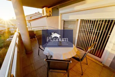 Kuća 600 m², Pula Centar - 6 apartmana - 9