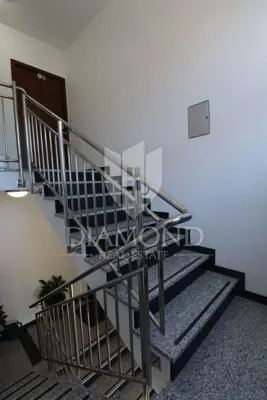 Haus 347 m², Pula - Valdebek, 4 Wohneinheiten - 3