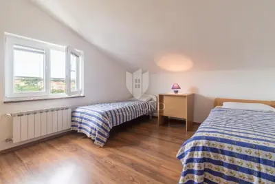 Haus 347 m², Pula - Valdebek, 4 Wohneinheiten - 16