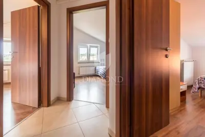 Haus 347 m², Pula - Valdebek, 4 Wohneinheiten - 9