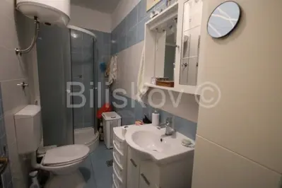 Stan 35 m², Split Manuš, mirna lokacija blizu centra - 8