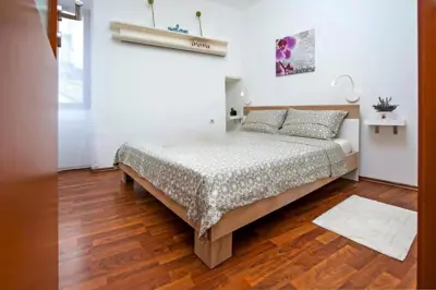 Stan 37 m², Rovinj - potpuno opremljen i namješten - 12