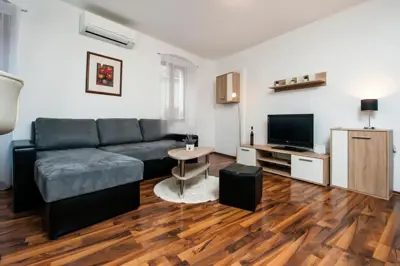 Stan 37 m², Rovinj - potpuno opremljen i namješten - 3