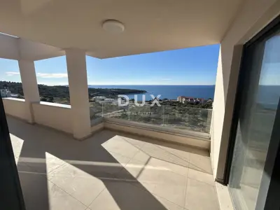 Penthouse 65.9 m², Primošten - sea view and terrace 36 m²