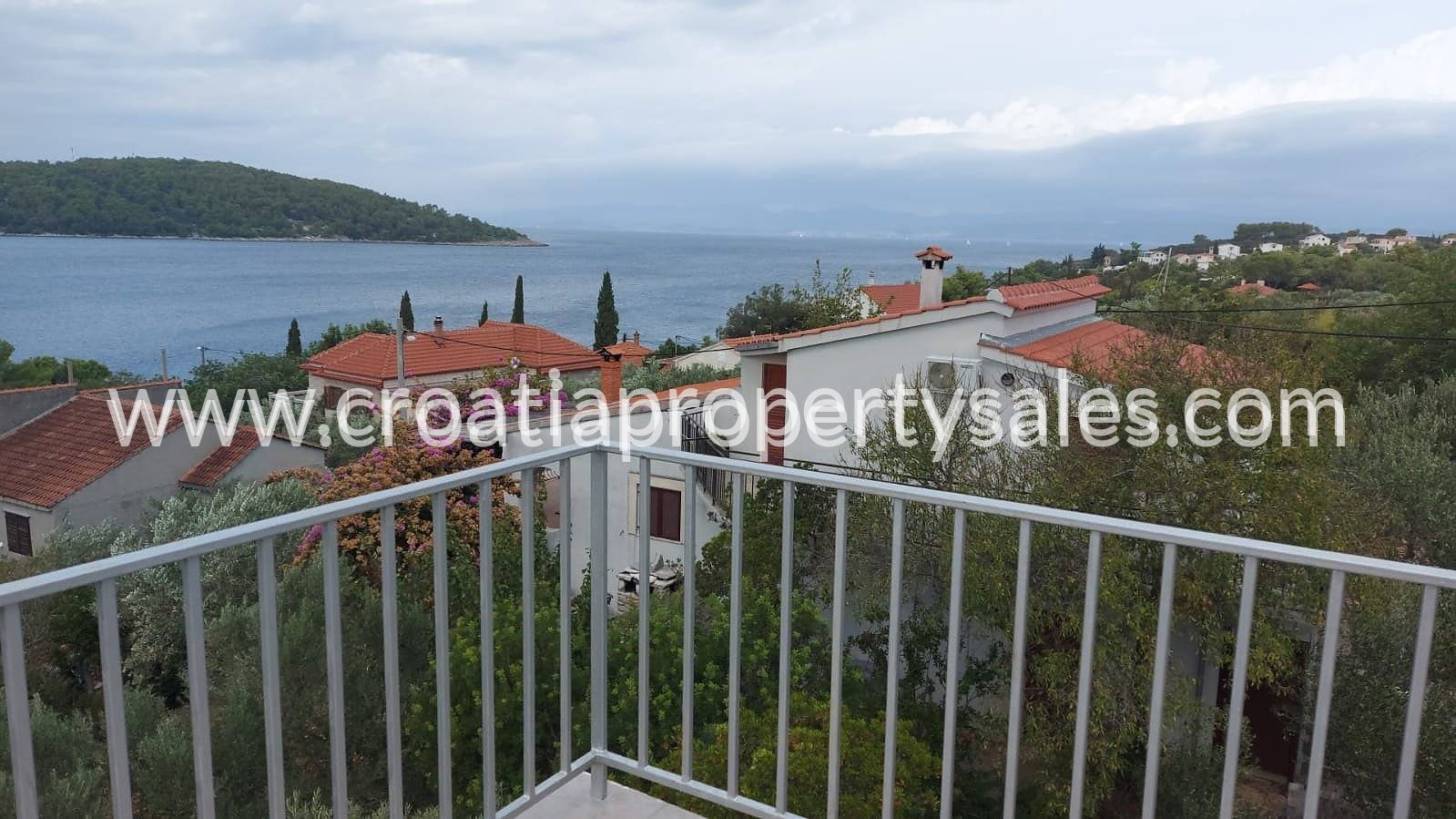 Haus, Šolta, 245 m², 450 000 €