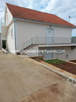 Kuća, Šolta, 245 m², 450 000 € - 6