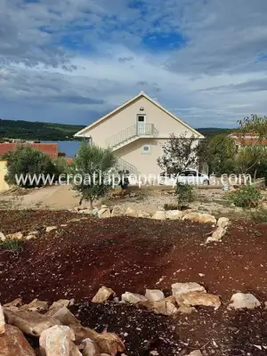 Kuća, Šolta, 245 m², 450 000 € - 3