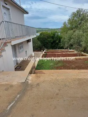 Kuća, Šolta, 245 m², 450 000 € - 5