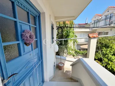 VELI IŽ - Mediteranska kuća u nizu 150 m od mora - 11