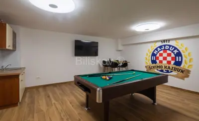 Stan 280 m², Podstrana - novija gradnja s bazenom - 15