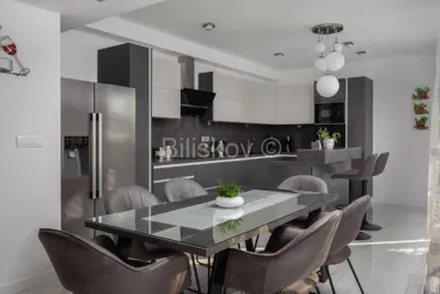 Stan 280 m², Podstrana - novija gradnja s bazenom - 3